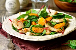 Pollo con naranja y acelgas